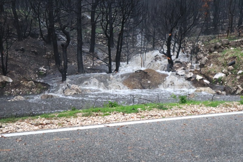 Vodena bujica u Gornjoj Podgori