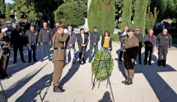 Položeni vijenci u počast svima koji su položili svoje živote u obrani Zadra