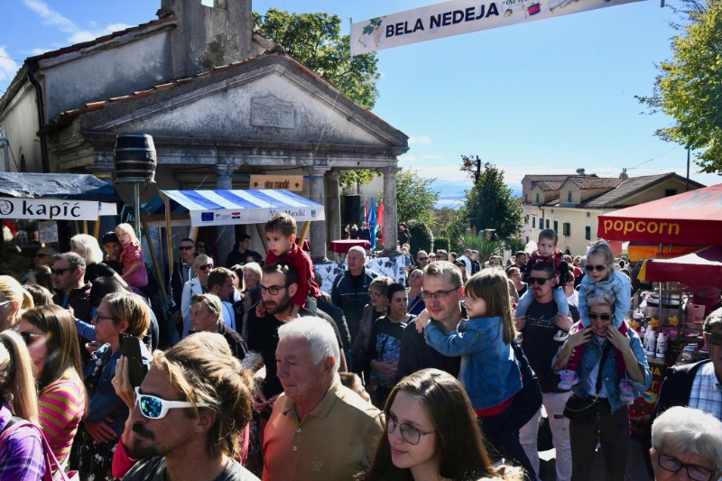  "Bela nedeja" u Kastvu