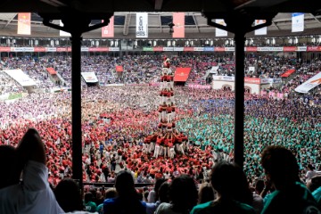 SPAIN TRADITIONS CASTELLS