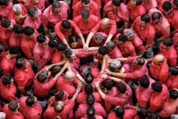 SPAIN TRADITIONS CASTELLS