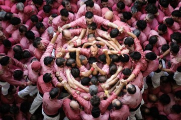 SPAIN TRADITIONS CASTELLS