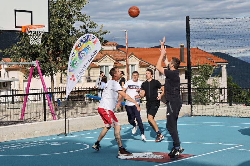 Vrgorac dobio novo Streetball igralište 