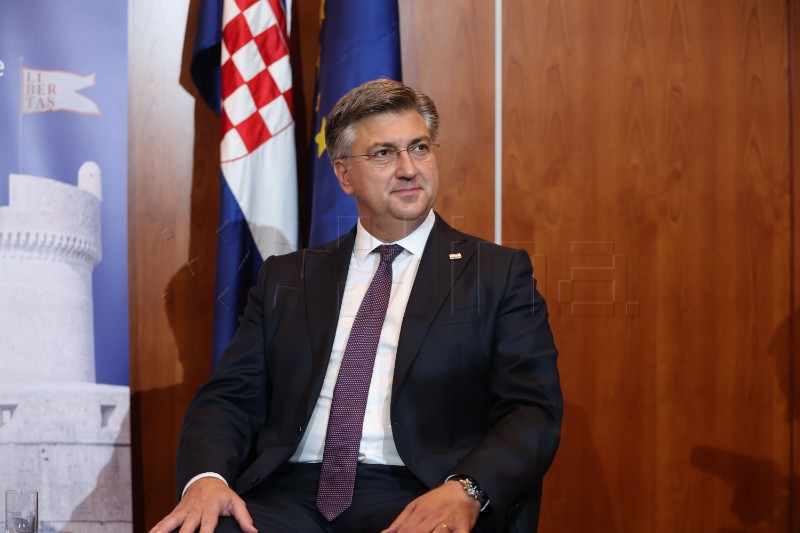 Sastanak na vrhu Ukrajina - Jugoistočna Europa, Plenković - Zelenskij