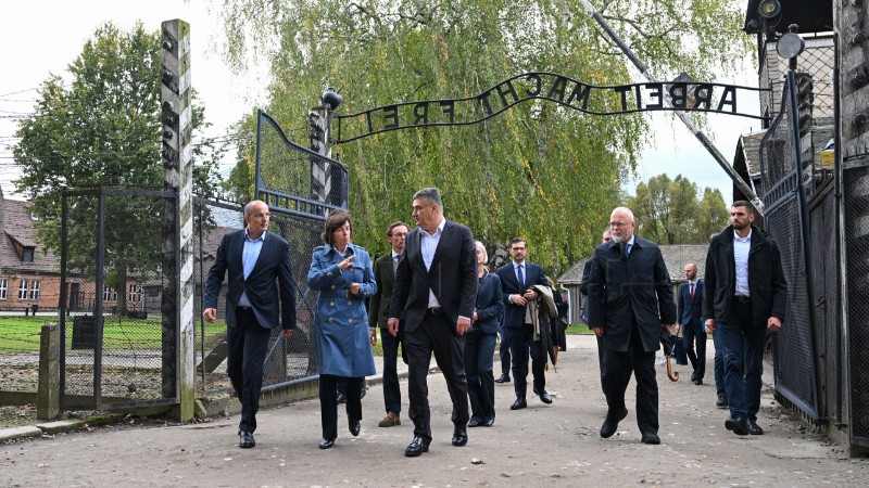 Predsjednik Milanović u muzeju Auschwitz-Birkenau