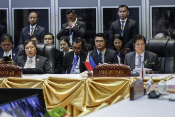 LAOS ASEAN SUMMITS