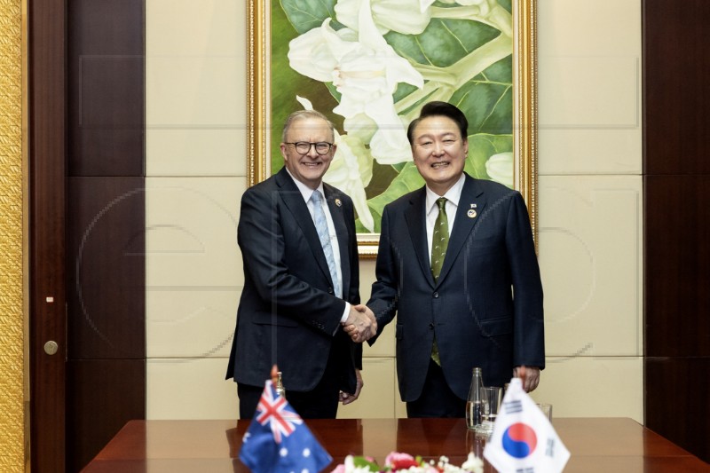 LAOS SOUTH KOREA AUSTRALIA SUMMIT