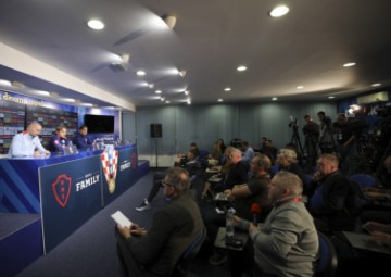 Dalić i Modrić na konferenciji za medije