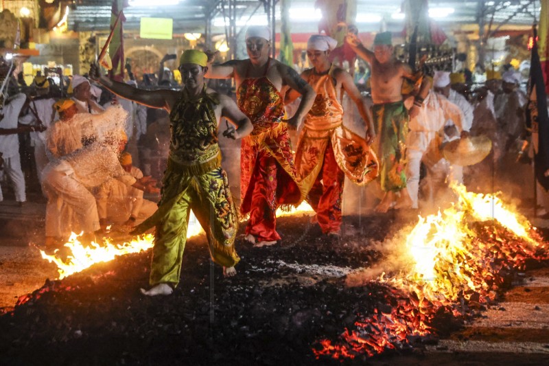 MALAYSIA CHINESE RELIGION