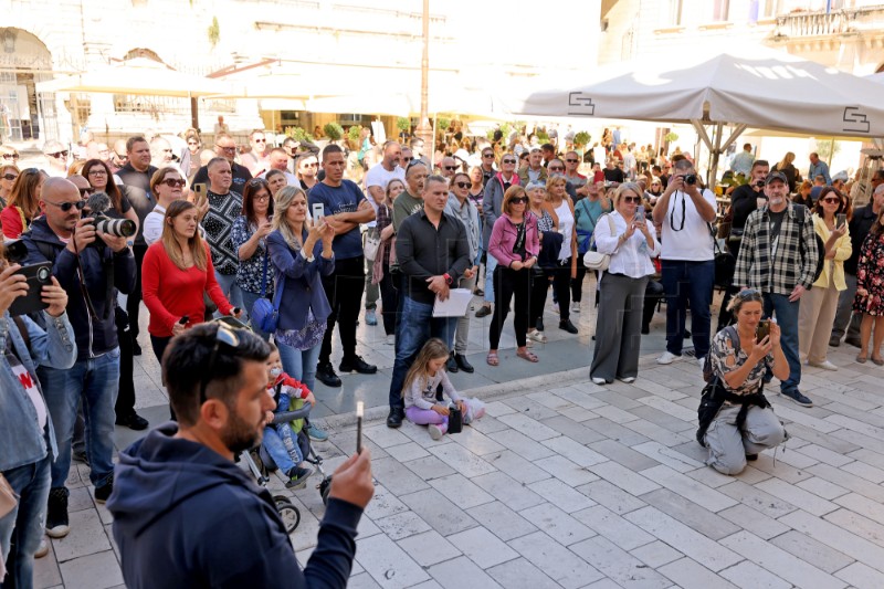 Zadar: Prosvjed "Dignimo glas za spas"