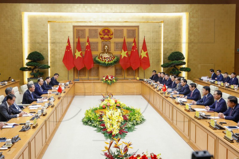 VIETNAM CHINA DIPLOMACY