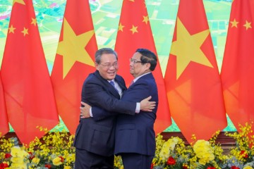 VIETNAM CHINA DIPLOMACY