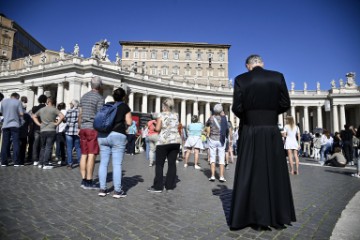 VATICAN ANGELUS PRAYER