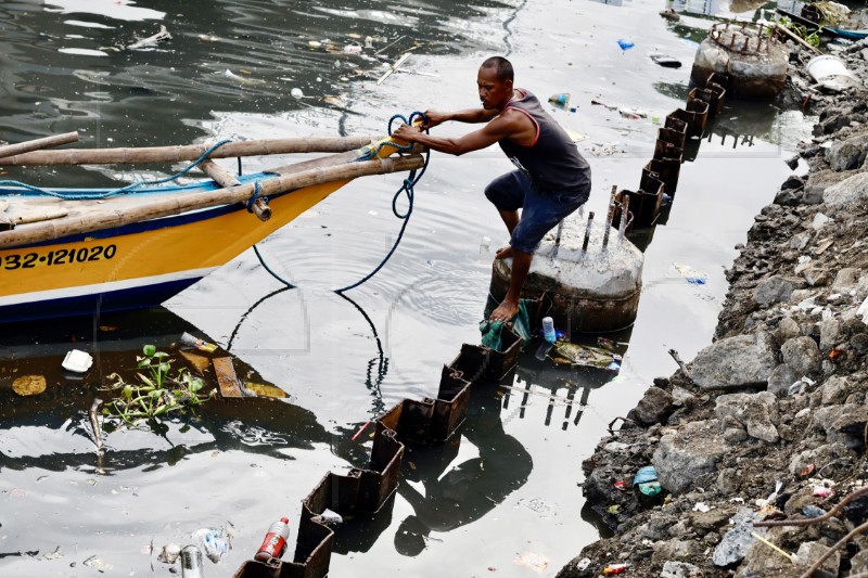 PHILIPPINES DAILY LIFE