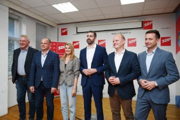 Predstavljen SDP-ov kandidat za gradonačelnika Splita Davor Matijević