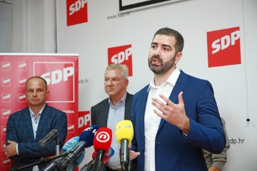 Predstavljen SDP-ov kandidat za gradonačelnika Splita Davor Matijević