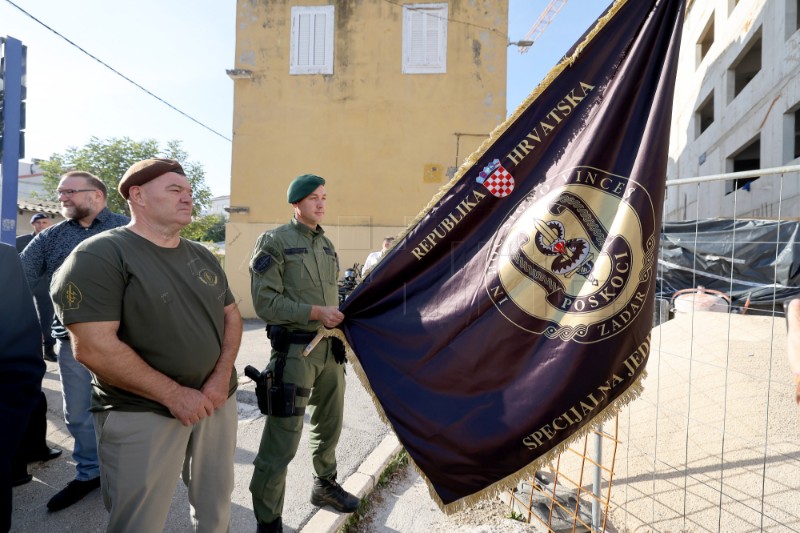 Zadar: Postrojavanje bivših pripadnika SJP "Poskoci" povodom 34. obljetnice osnutka