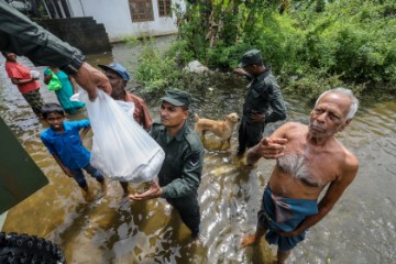 SRI LANKA FLOOD