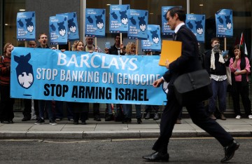 BRITAIN ISREAL BARCLAYS PROTEST