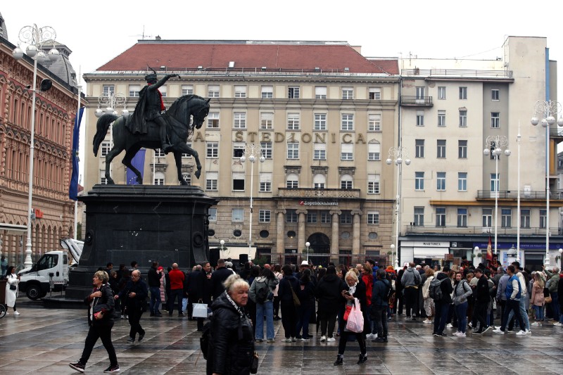 Svečanost smjene straže pješačko-konjičkog postroja Kravat pukovnije