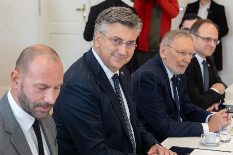 Plenković se sastao s Laurom Codruţom Kövesi