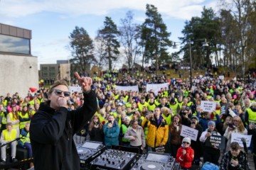 NORWAY SCHOOLS PROTEST