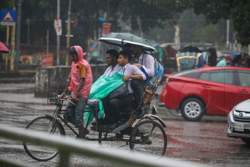 BANGLADESH WEATHER CYCLONE DANA