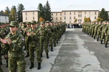 Ministar obrane na svečanoj prisezi 44. naraštaja ročnika