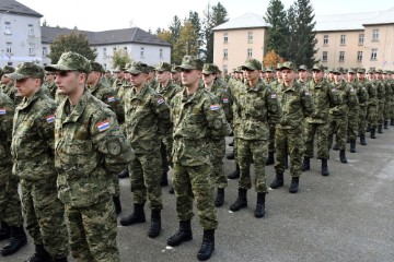 Ministar obrane na svečanoj prisezi 44. naraštaja ročnika