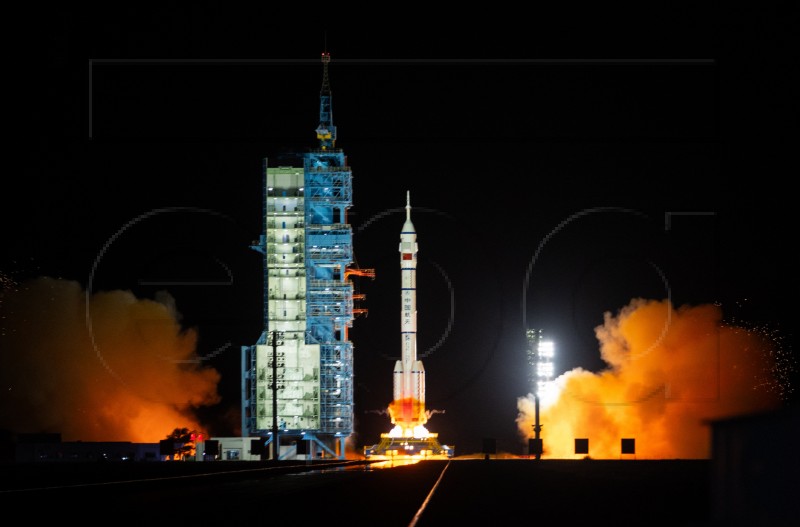 CHINA ROCKET LAUNCH