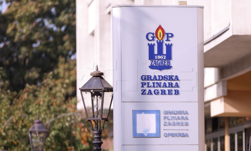 Građani ispred Gradske plinare Zagreb