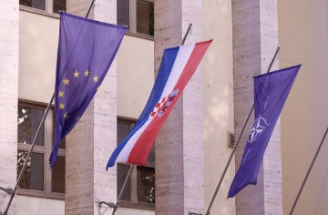 Svečani doček predsjednika Milanovića ispred MORH-a