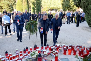 Zadar:  Vijenci i svijeće u spomen na poginule i nestale branitelje i civilne žrtve