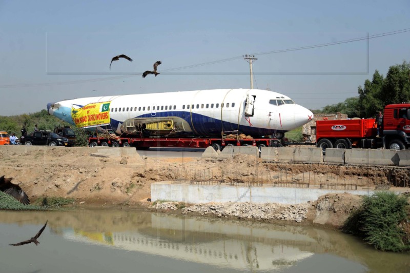 PAKISTAN BOEING TRANSPORTATION