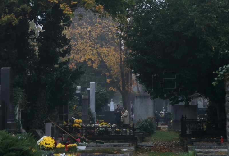 Blagdan Svih svetih: Zagrebačko groblje Mirogoj