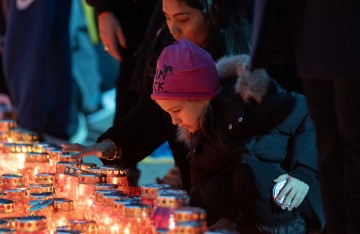 Na blagdan Svih svetih Zagrepčani na grobove najmilijih pale svijeće