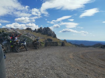 Velebit: Kulisa za koncerte i relije ili oaza mira i tišine?