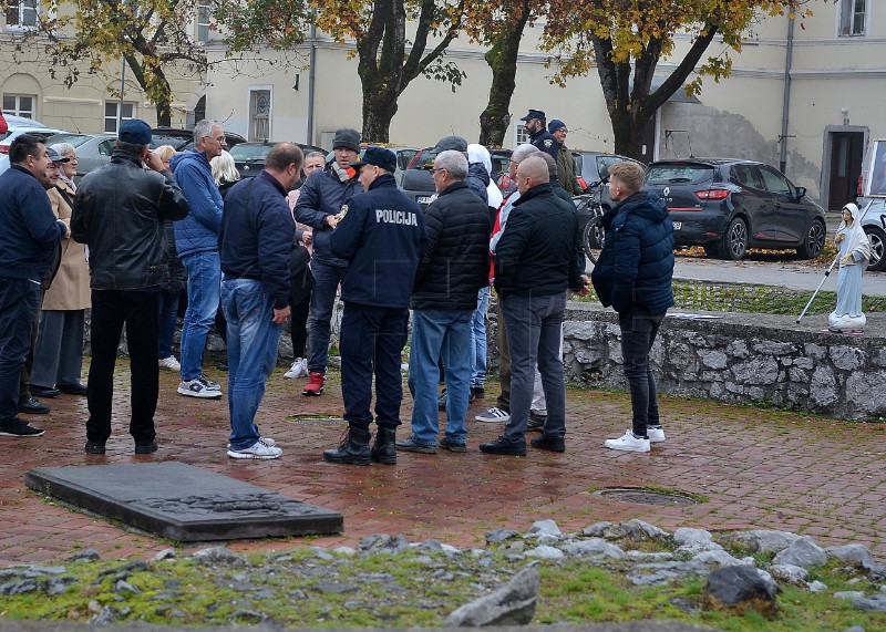 Karlovac: Molitveni skup inicijative "Muževni budite"