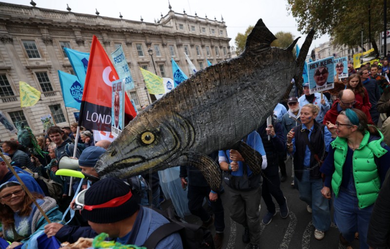 BRITAIN CLEAN WATER PROTEST