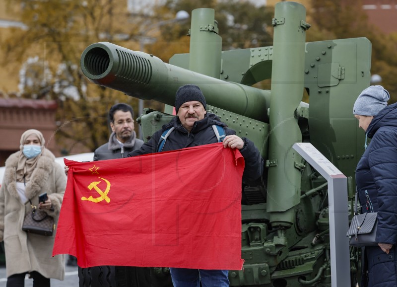 RUSSIA ANNIVERSARY OF HISTORICAL PARADE 1941