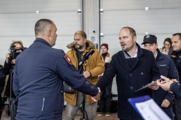 Korlaet uručio zahvalnice zagrebačkim vatrogascima