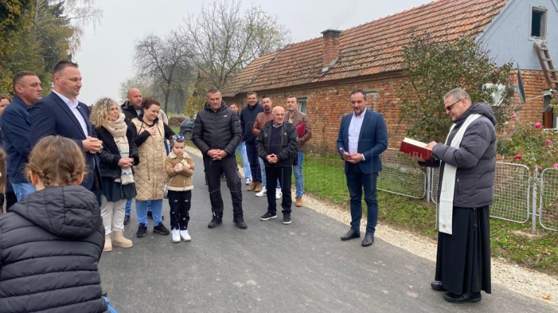 Svečano otvorena obnovljena županijska cesta Veliki Grđevac - Zrinska