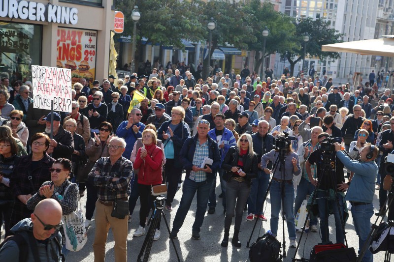 Rijeka: Prosvjedni skup "Protiv siromaštva"