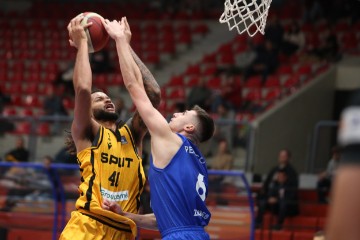 ABA liga: Cibona - Split