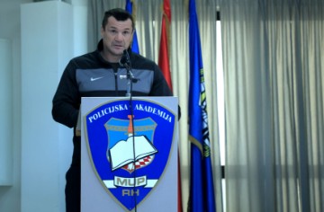  Božinović potpisao ugovore o suradnji s vrhunskim sportašima