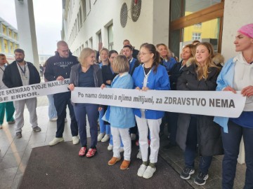 Sindikat poručuje da će prekinuti štrajk kada dobiju poziv iz MIZ-a