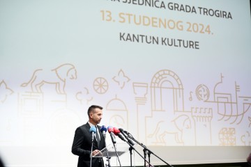 Milanović na svečanoj sjednici Gradskog vijeća Trogira 