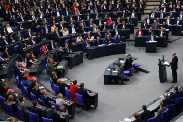 GERMANY GOVERNMENT PARLIAMENT