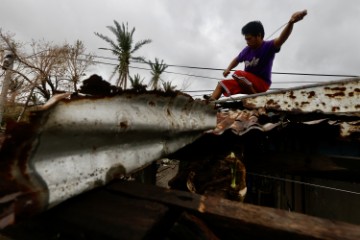 PHILIPPINES TYPHOON USAGI