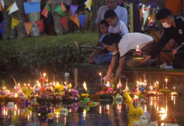 THAILAND LOY KRATHONG FESTIVAL